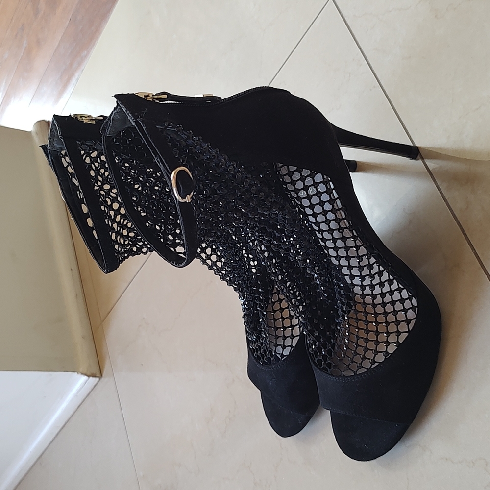 Black heels